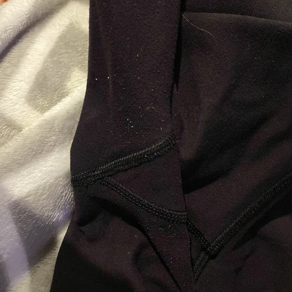 Lululemon black leggins - Picture 3 of 4